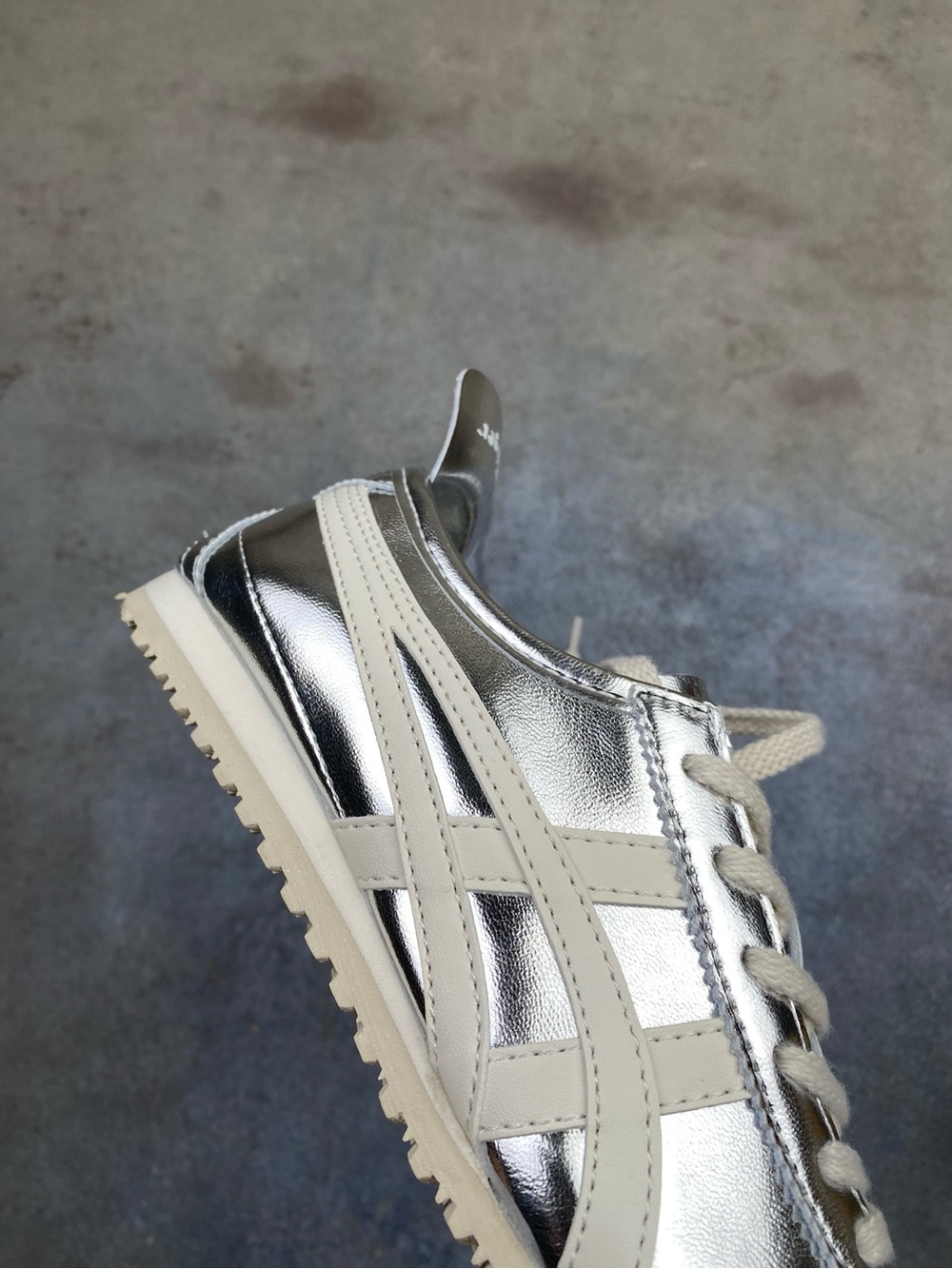 Onitsuka Tiger Mexico 66 Silver White Sneakers Women - Picture 4 of 8